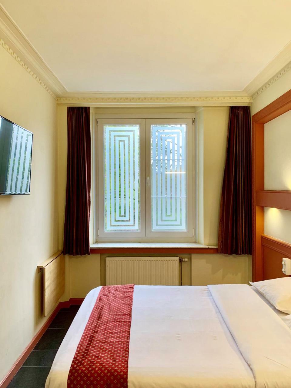 Beaux Arts Hotel Антверпен Екстериор снимка